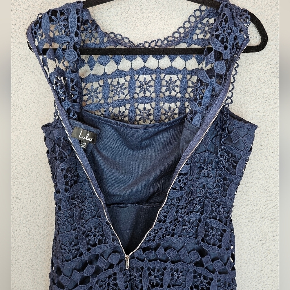 Lulu's Womens Pay Tribute Navy Blue Crochet Dress Sz M Sleeveless  Cocktail Club - Picture 10 of 12